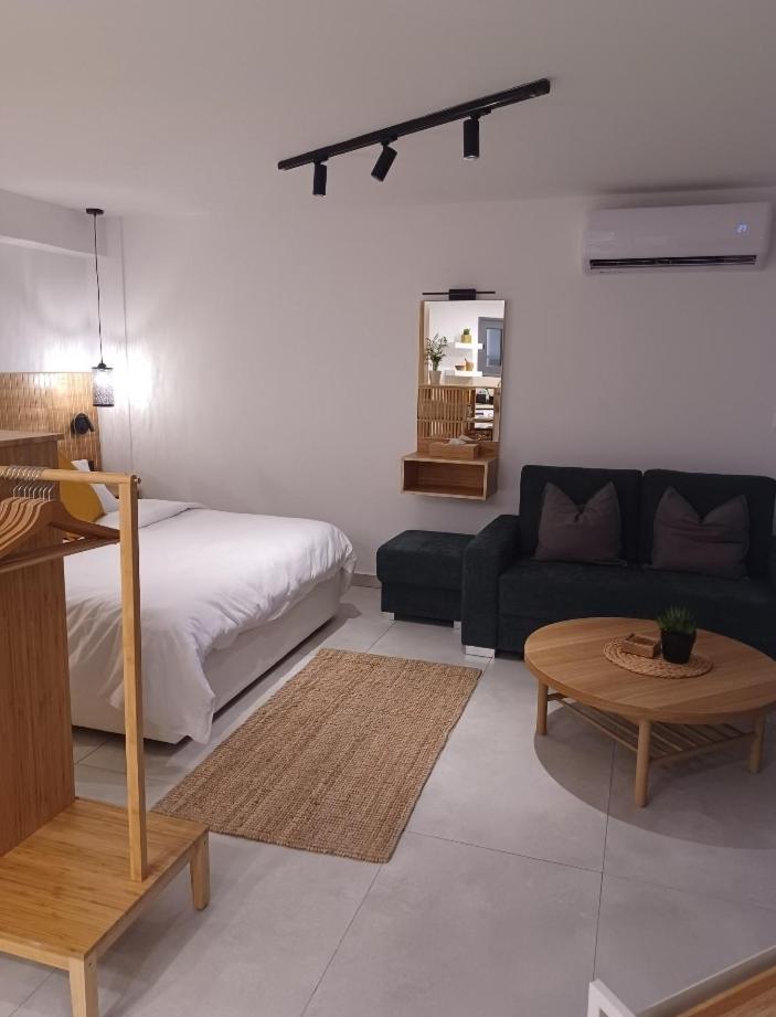 Terrazza Suites Paphos Extérieur photo