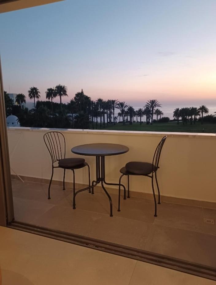 Terrazza Suites Paphos Extérieur photo