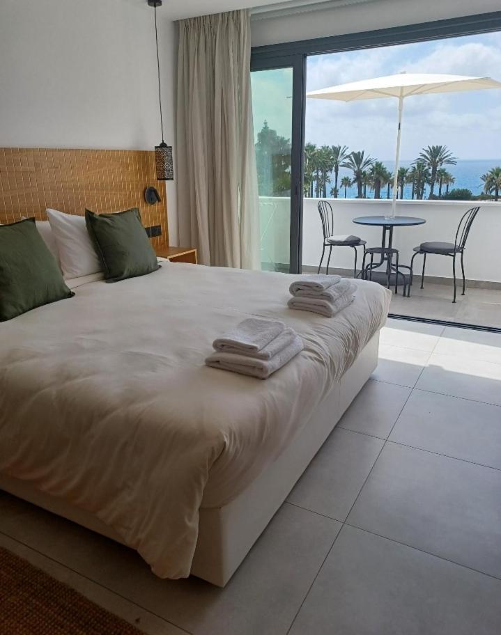 Terrazza Suites Paphos Extérieur photo
